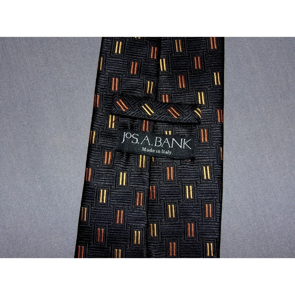 NEW! Jos. A. Bank 100% Silk Made in Italy Black Geometric Neck Tie NWT!